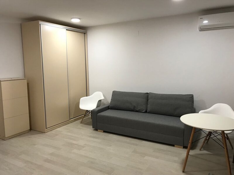 Colentina, Rau, Mc Donald's, langa Lac Plumbuita